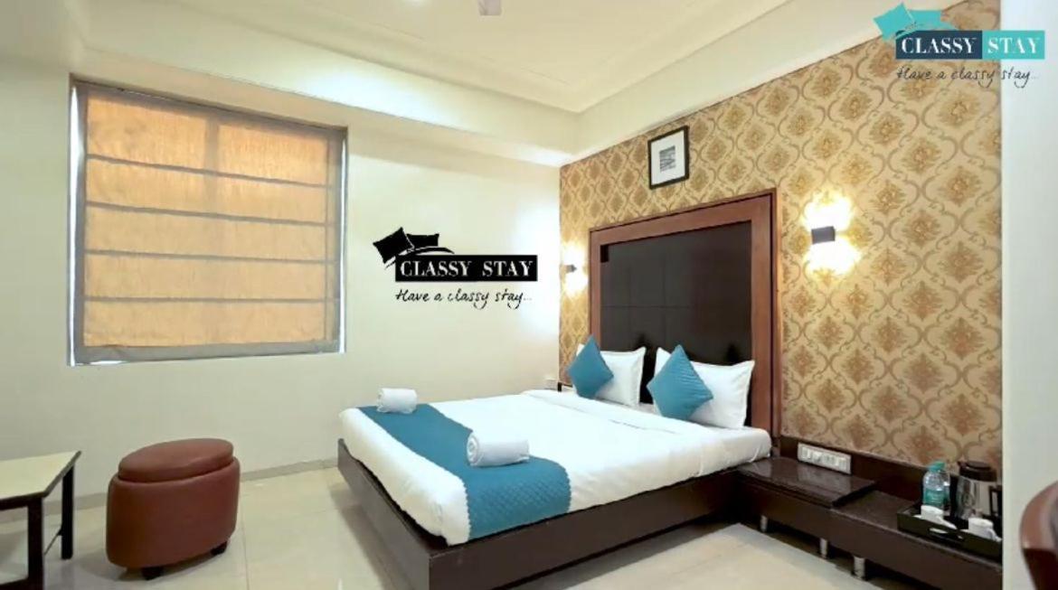 Manas Residency Classy Hotel